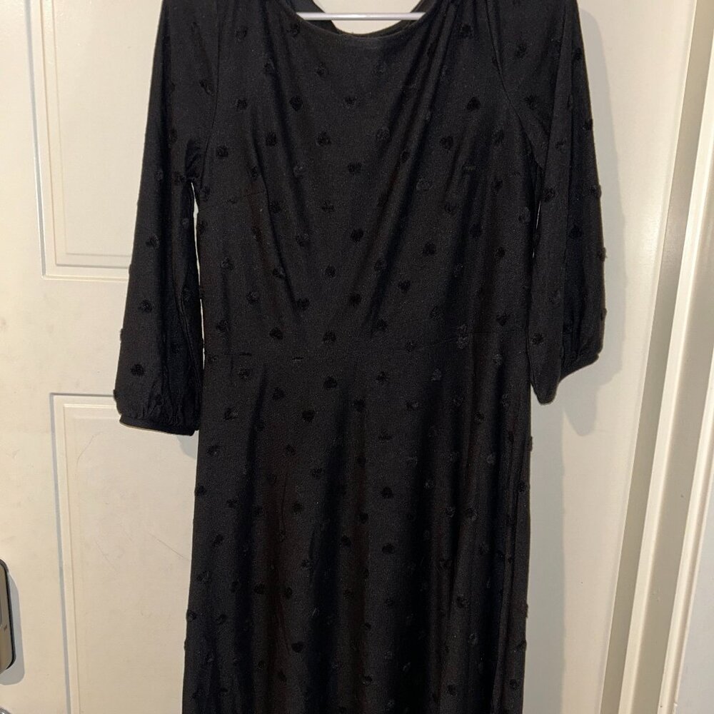 Dress - Picture 1 of 2